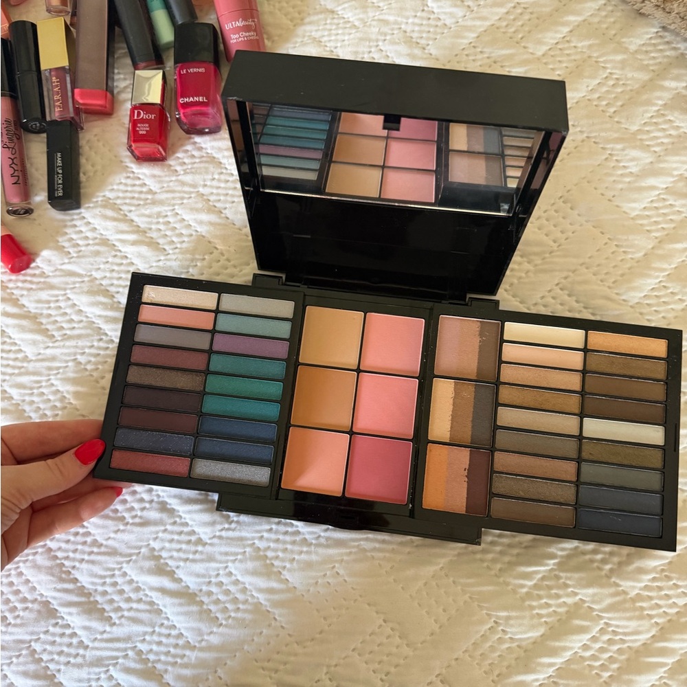 Beauty Bundle - Picture 3 of 4
